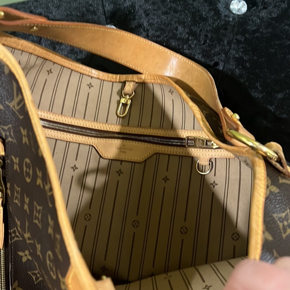 Nice Louis Vuitton well maintained - Picture 4 of 7